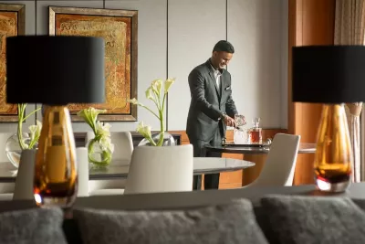 governors-suite-dining.jpg