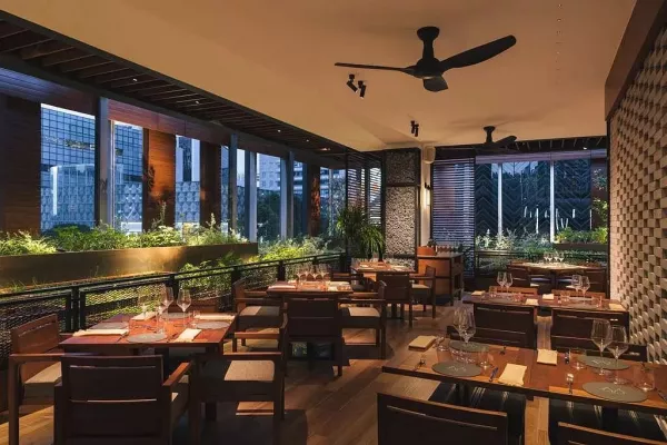 restaurant (1).jpg