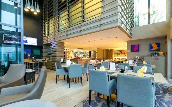 skyline-lounge--v14186516.jpg
