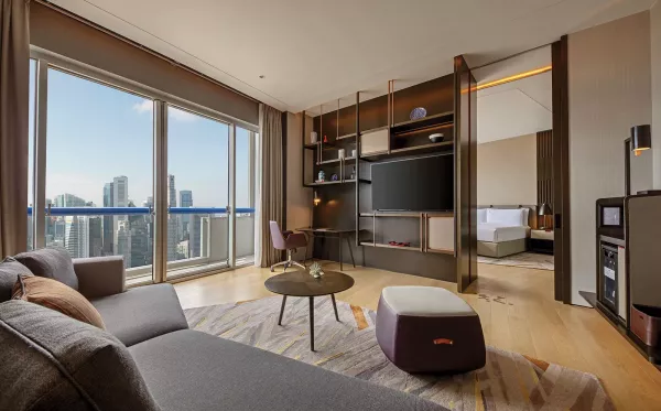 CREST SUITE.jpg