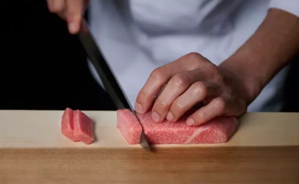 fs-mkn-sashimi-975x600.png
