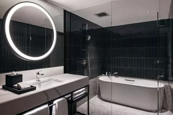 PANORAMIC BATH.jpg
