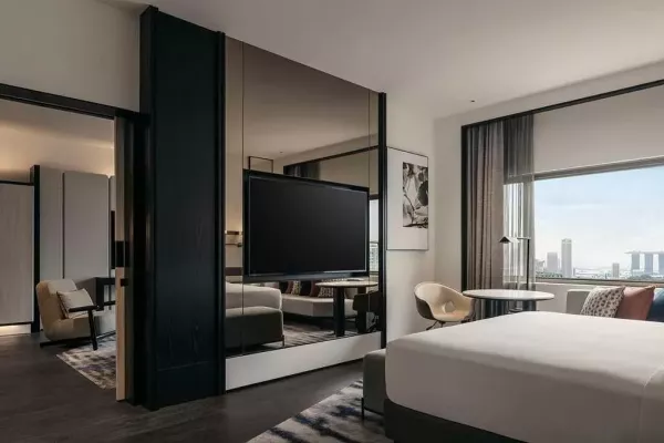 Deluxe Suite 1.jpg
