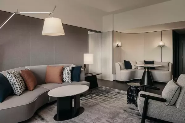 Deluxe Suite 3.jpg