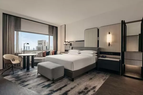 Deluxe Suite.jpg