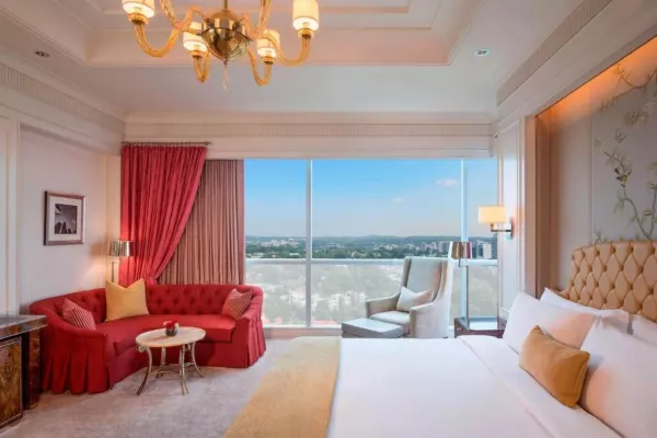Penthouse King Room.jpg