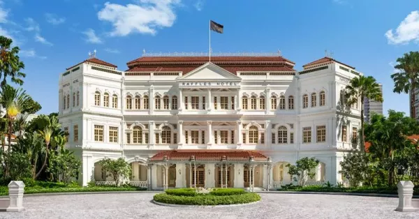 rhs_full-hotel-facade_day.jpg